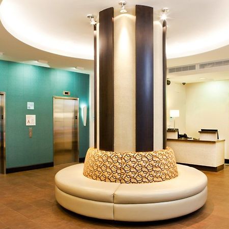 Holiday Inn Express - Times Square South By Ihg Ню Йорк Екстериор снимка