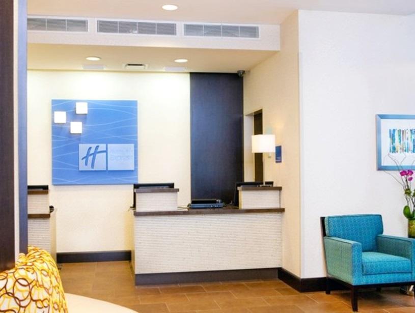Holiday Inn Express - Times Square South By Ihg Ню Йорк Екстериор снимка