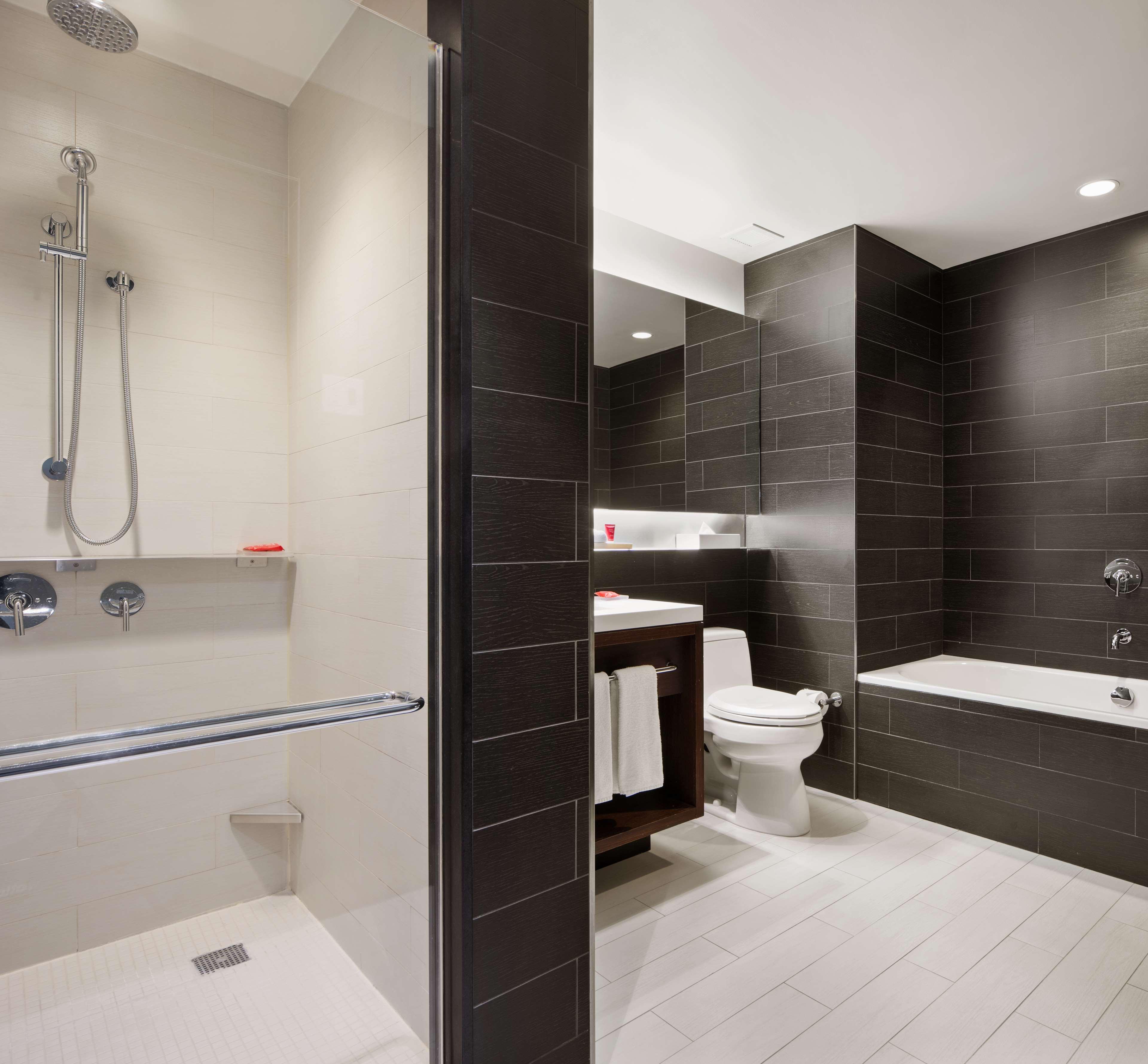 Holiday Inn Express - Times Square South By Ihg Ню Йорк Екстериор снимка
