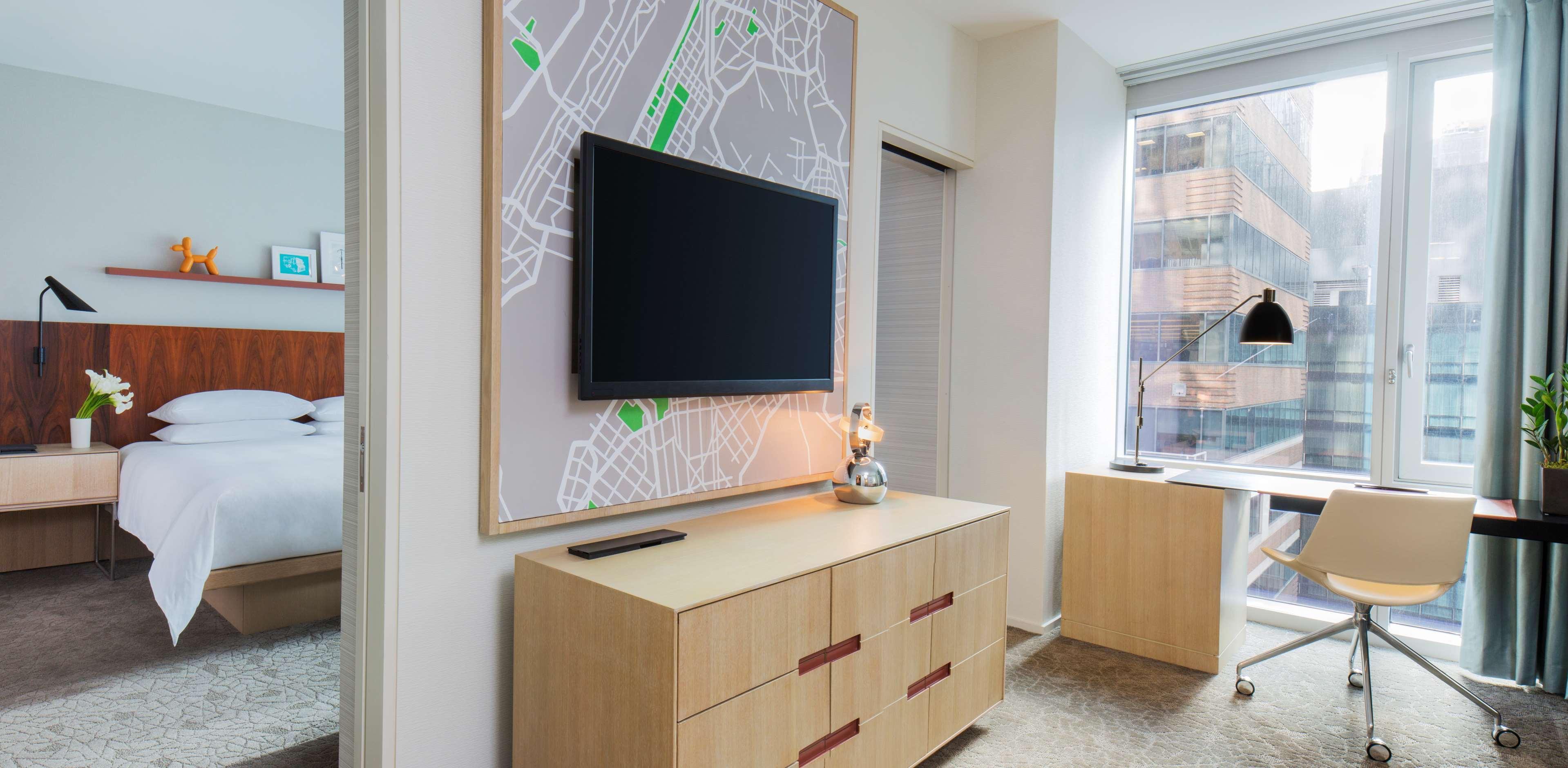 Holiday Inn Express - Times Square South By Ihg Ню Йорк Екстериор снимка